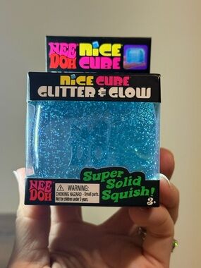 NeeDoh Nice Cube Glitter & Glow Super Solid Squish - BLUE Glitter
